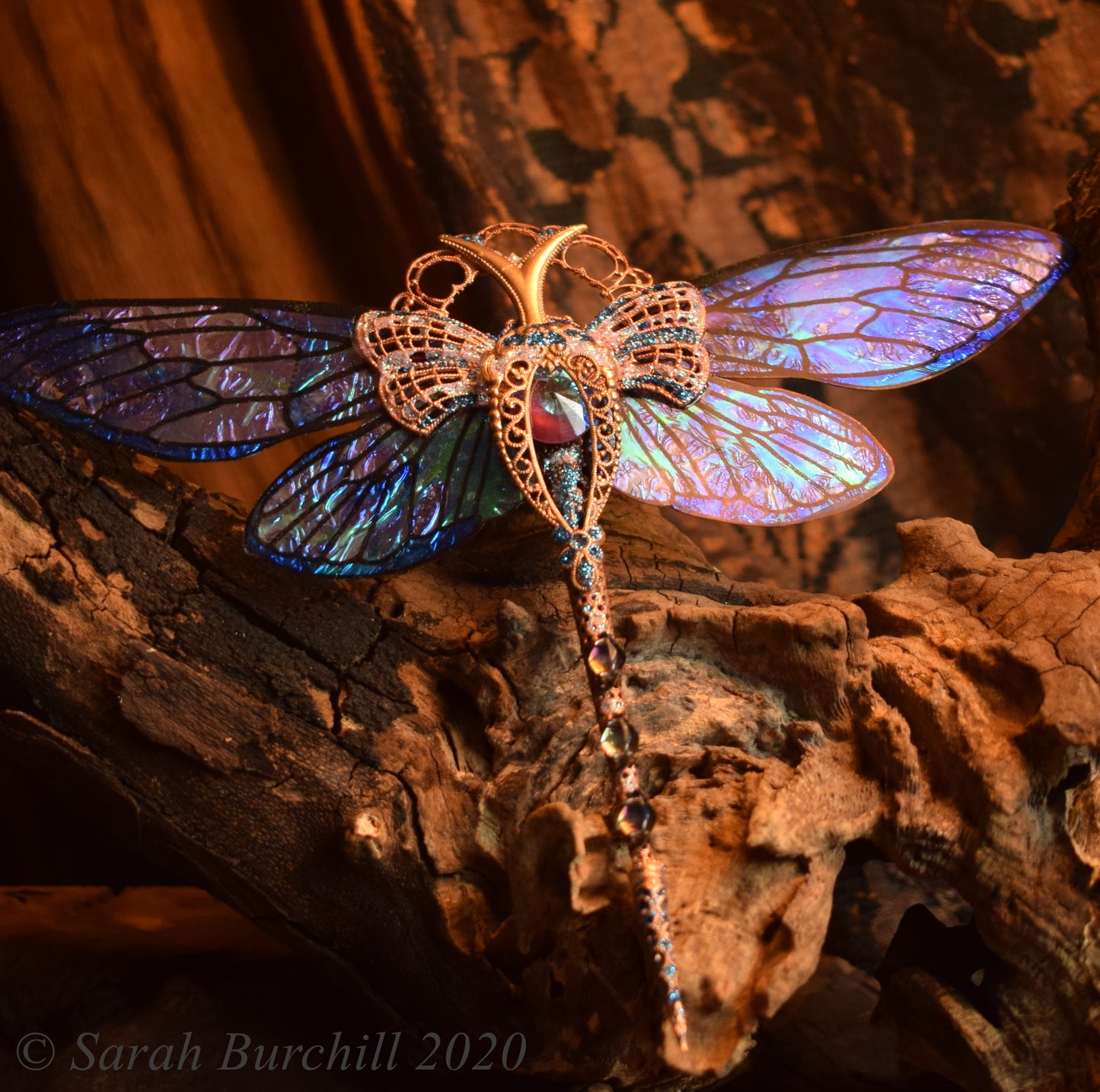 Elunarian Dragonfly - Iolite